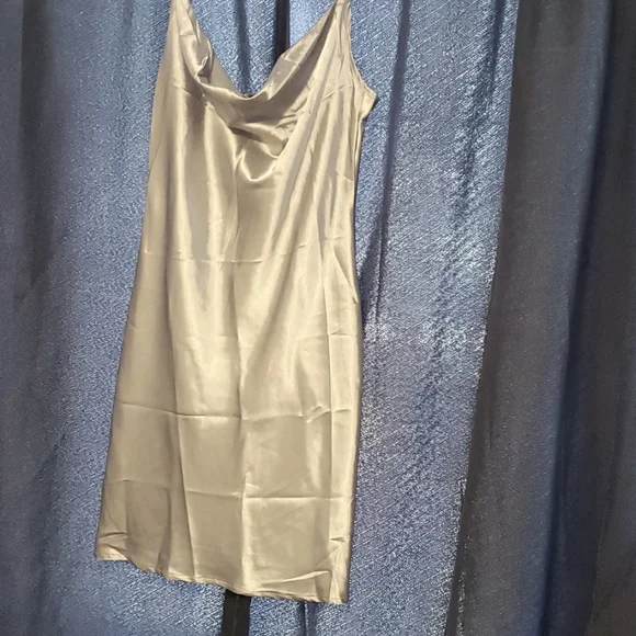 Silver dress - Picture 1 of 1